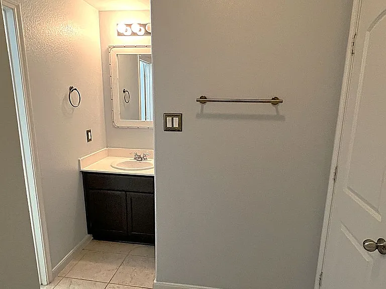15631 Marble Bluff Ln — Photo 14
