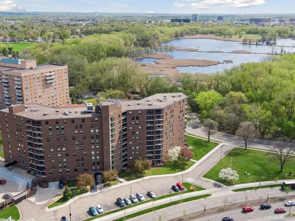 6615 Lake Shore Dr S APT 505, Minneapolis, MN 55423