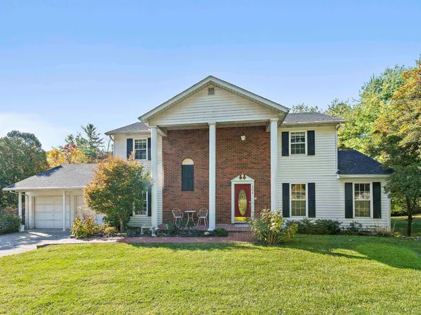 204 Bellefonte Cir, Russell, KY 41101