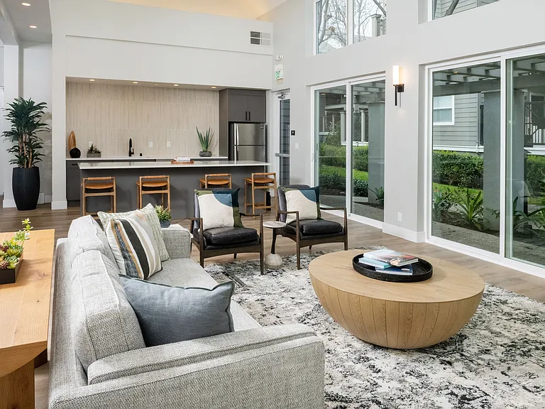Sofi Sunnyvale — Photo 15