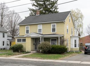 15 Prospect St, Easthampton, MA 01027