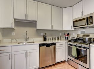 2111 Richmond Hwy APT 711N, Arlington, VA 22202
