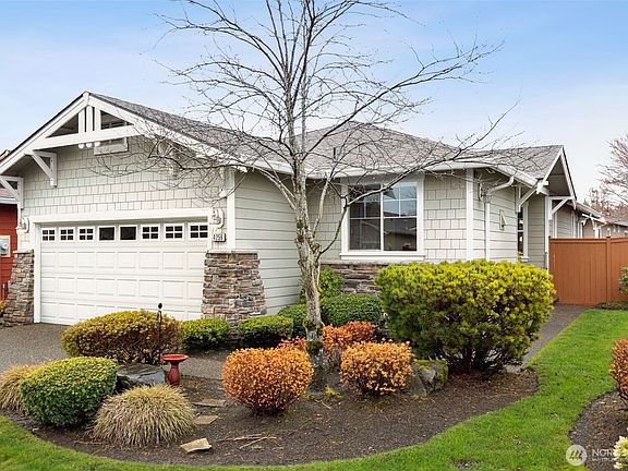 2nd image of 4259 Sentinel Drive NE