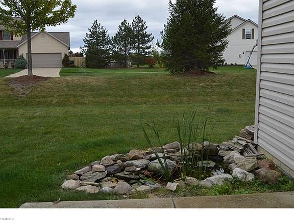5th image of 105 Carriage Ct