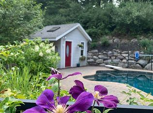 162 Million Dollar Hwy, Mount Bethel, PA 18343