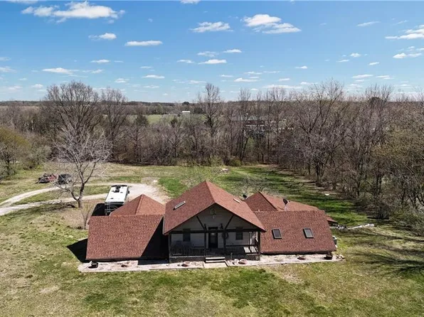 17399 S 1900th Rd, Nevada, MO 64772