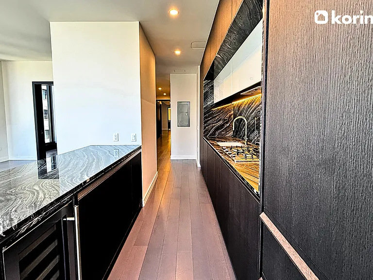 125 Greenwich St #30D — Photo 11