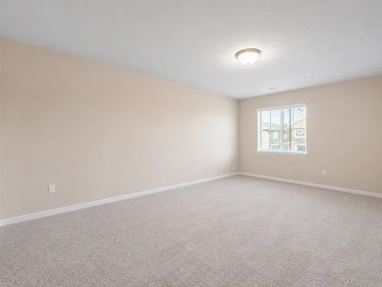 7317 N 93rd Ave — Photo 10