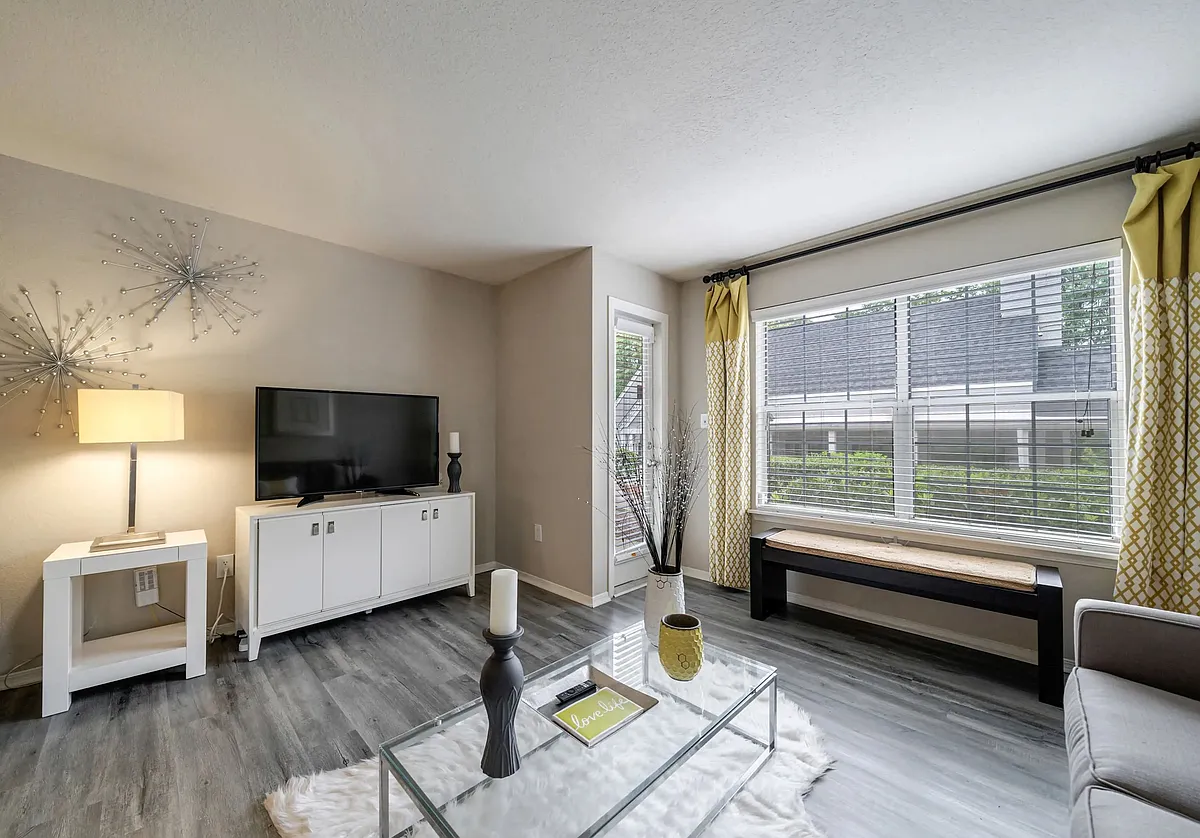 Building Photo - Castlegate Collier Hills