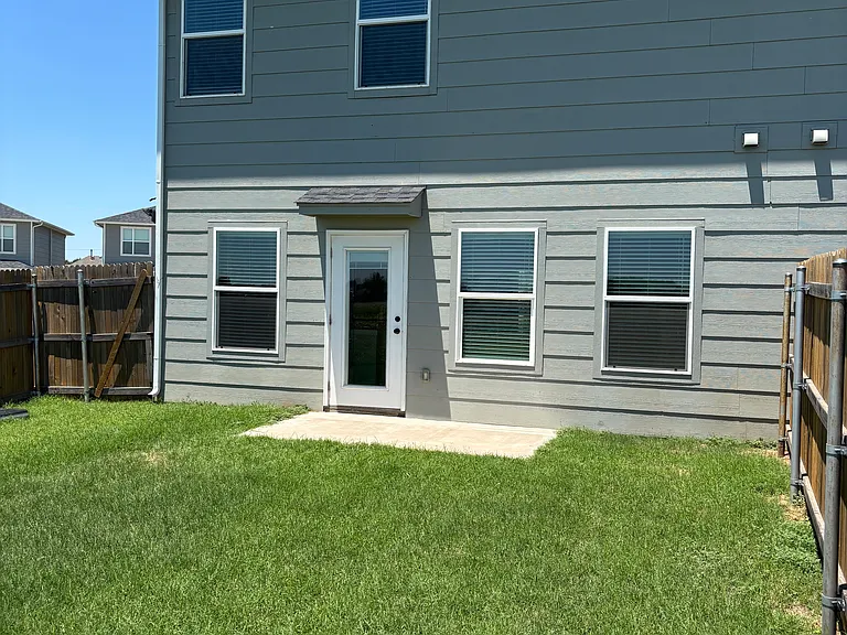 7712 Westhall Pl #7712 — Photo 12