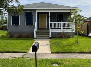 4611 Metropolitan Dr, New Orleans, LA 70126