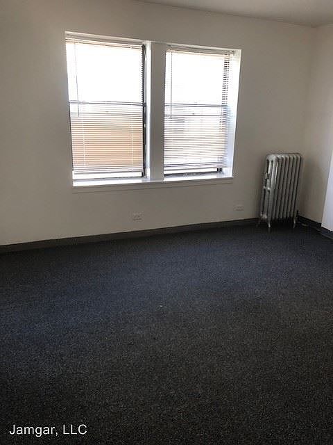 1st image of 327 N Pine Ave APT 204