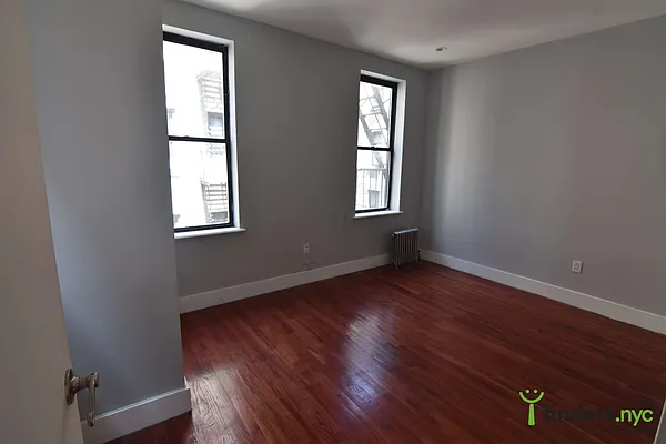 Rented by Clove Realty LLC | media 21