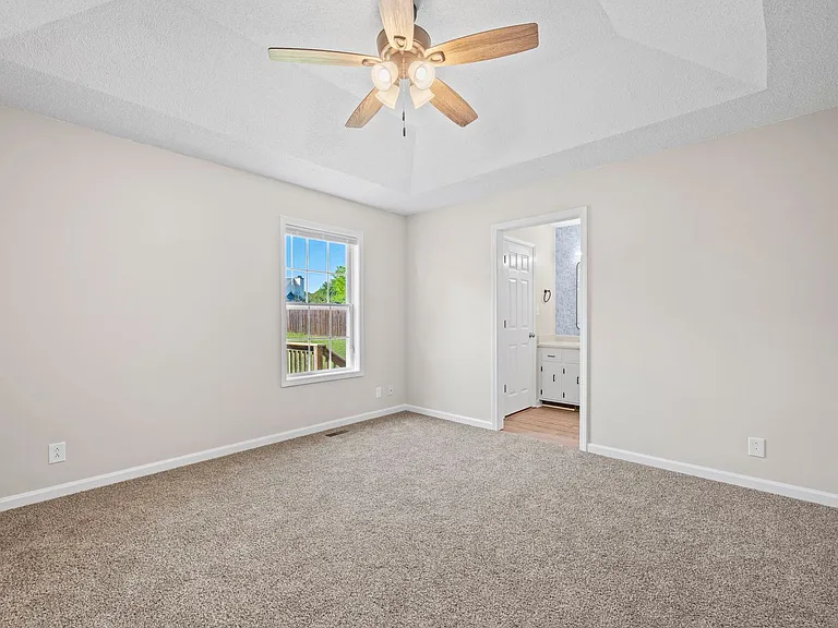 1043 Holly Rock Ct — Photo 10