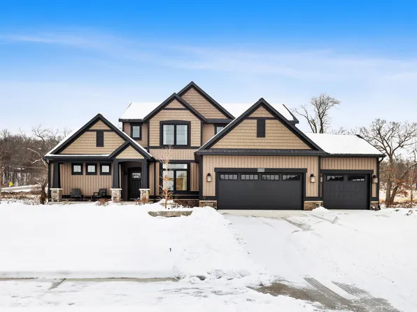 12033 Harvest Acre Dr, Lowell, MI 49331