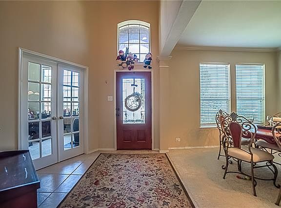3rd image of 2812 Fox Creek Trl