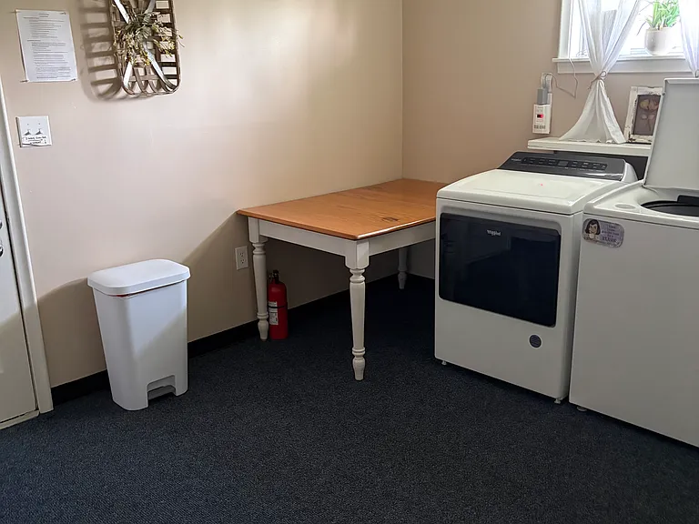 Laundry / utility room
