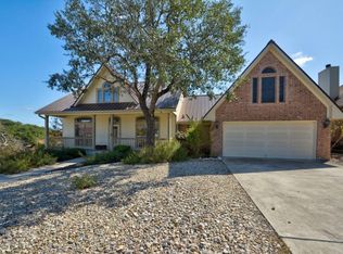 703 Oak Hollow Dr, Kerrville, TX 78028