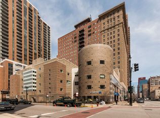 40 E 9th St APT 312, Chicago, IL 60605