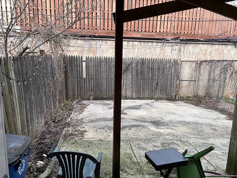 1625 Wallace St #1B — Photo 8