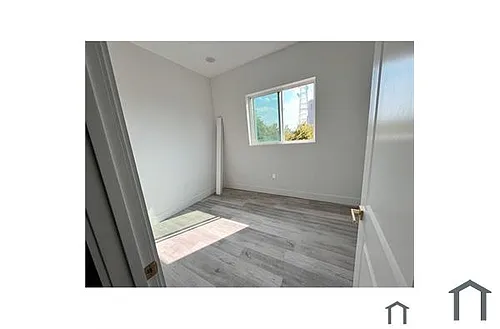 4514 Bryan St #101 Photo 1