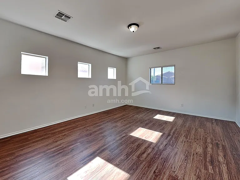 17646 W Bridger St — Photo 20