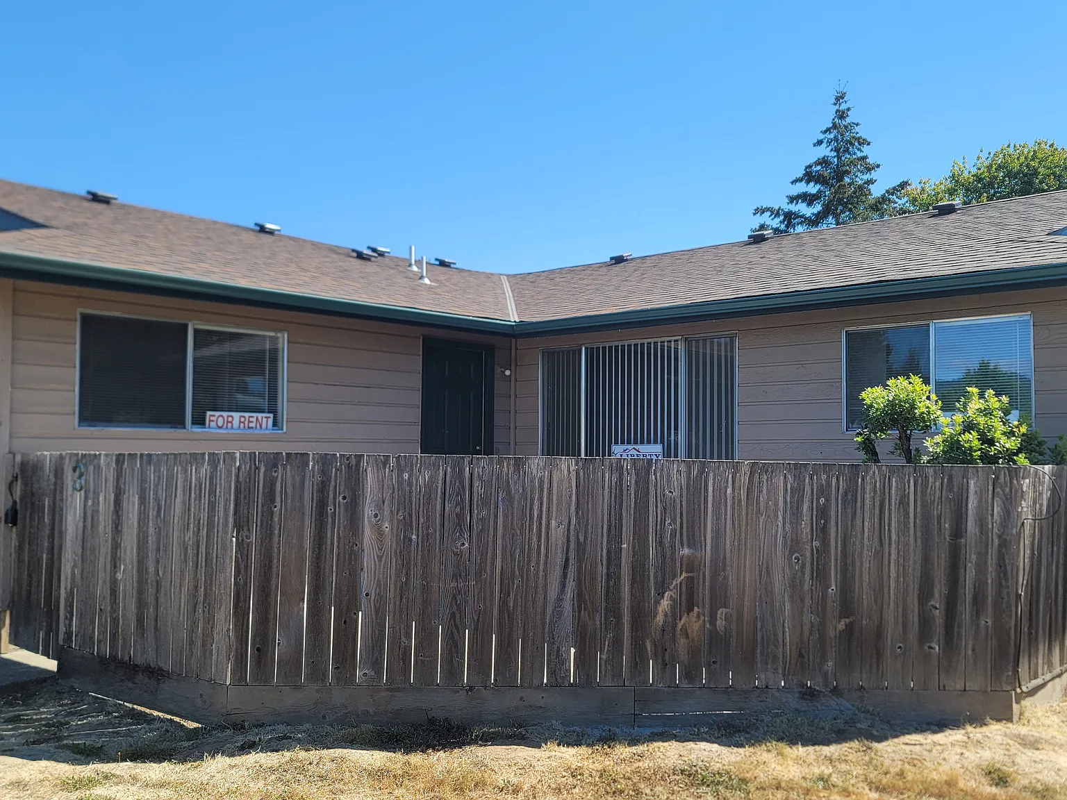 2 bed, 700 sqft, $1,450 — Photo 2