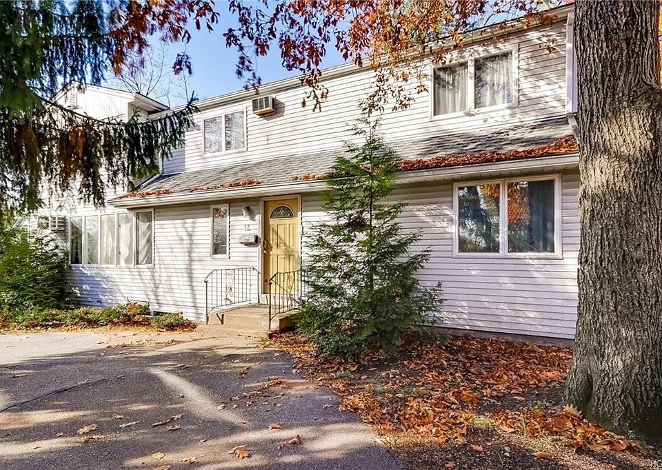 1st image of 12 Manor Dr