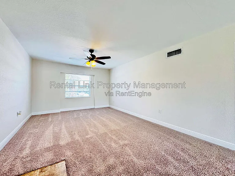 12664 Kenwood Ln #C — Photo 2