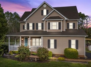 10011 Loblolly Ter, Amelia Court House, VA 23002