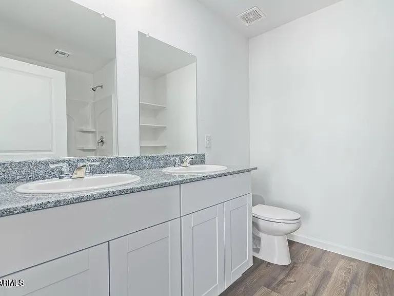 1158 N Larat Ln — Photo 9