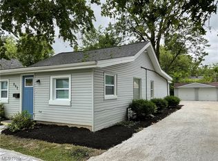 962 Waverly Rd, Eastlake, OH 44095