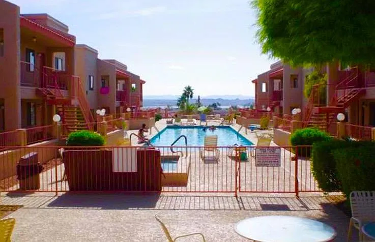 Pool & Spa