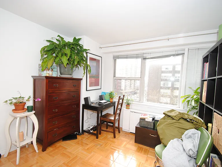 155 E 34th St #5H — Photo 3