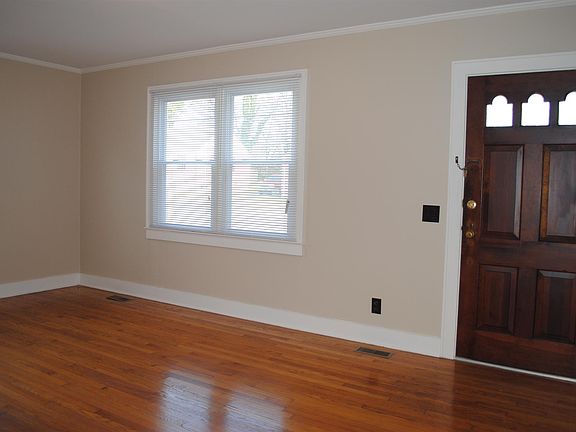 2nd image of 721 Hoover St