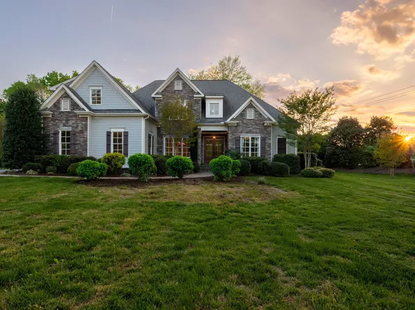 693 Hawthorne Pl, Creedmoor, NC 27522