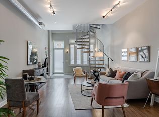727 Chicago Ave #705, Evanston, IL 60202