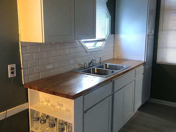 2nd image of 4502 Evanston Ave