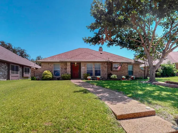 4202 Meadow Ridge Dr, Carrollton, TX 75010
