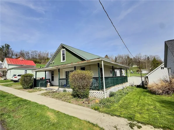23 Main St, Taylorstown, PA 15365