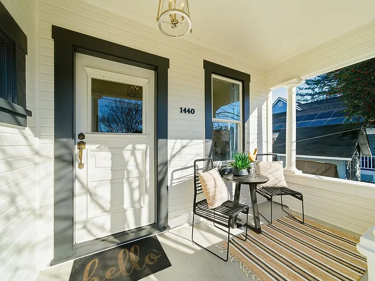 1440 Center St — Photo 1