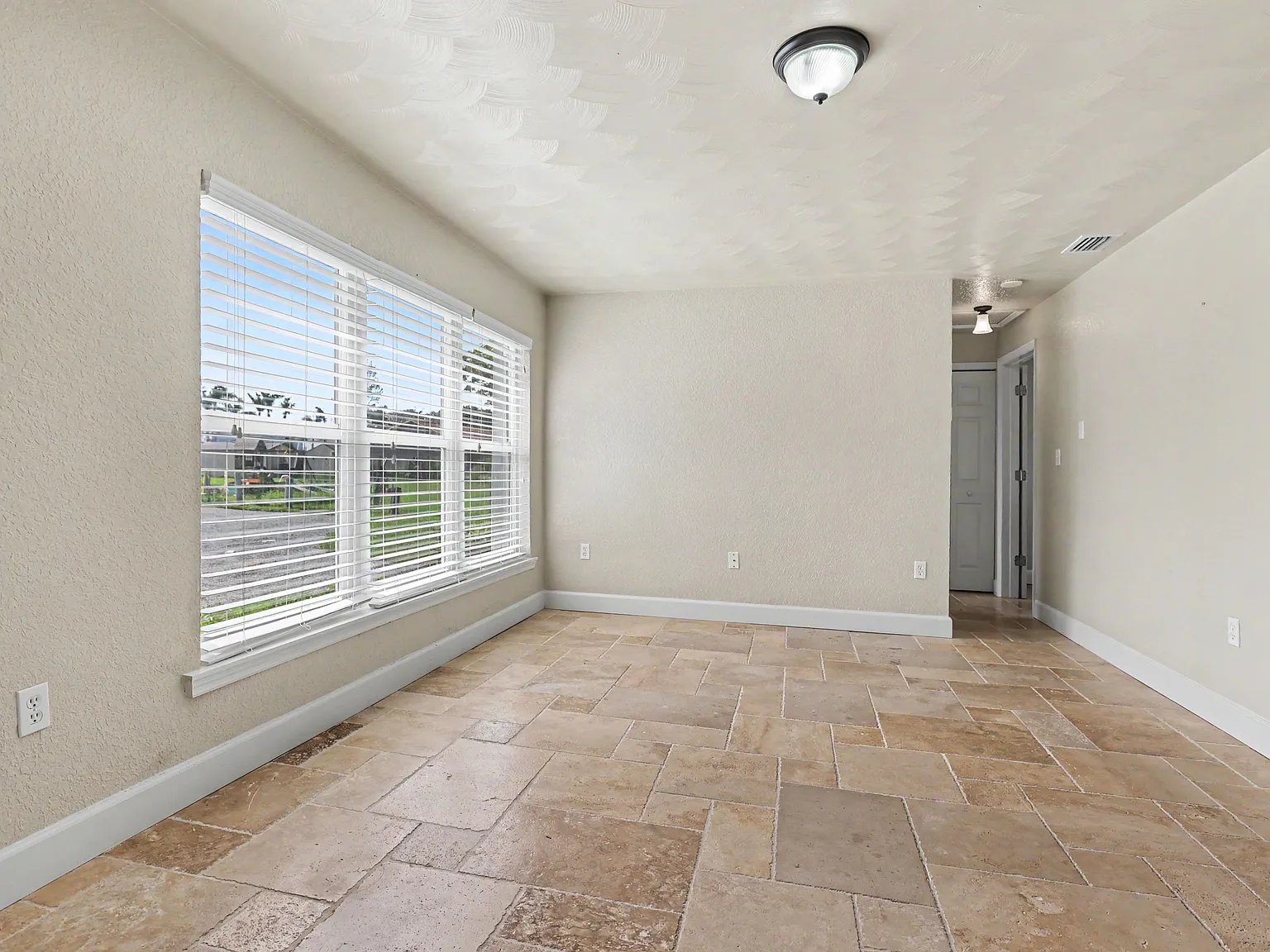 1113 S Banana River Dr — Photo 4