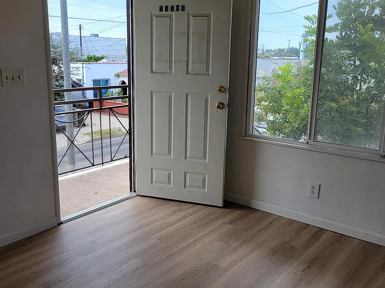 25707 President Ave #25707 — Photo 7