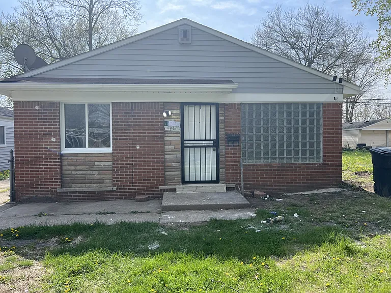 4337 Algonquin St — Photo 2