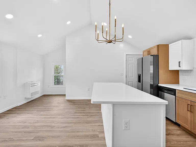 120 Normal Ave #4 — Photo 8