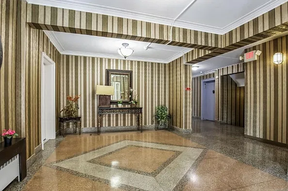2 bed, 855 sqft, $2,550 — Photo 3
