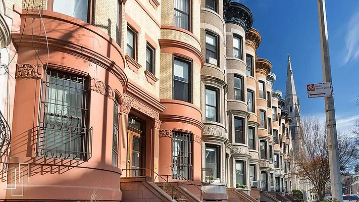 Sold by Garfield Realty  | media 10