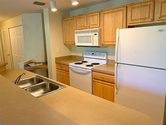 4th image of 415 S Villa San Marco Dr Unit 302