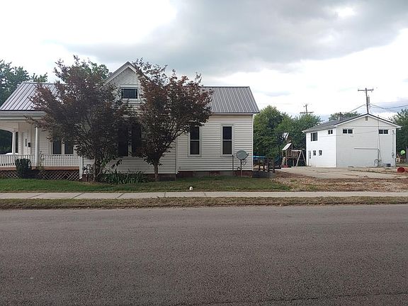 3rd image of 301-303 S Market St
