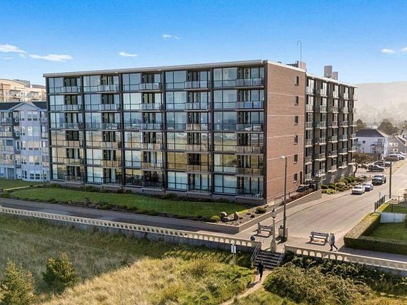 2nd image of 475 S Promenade #112